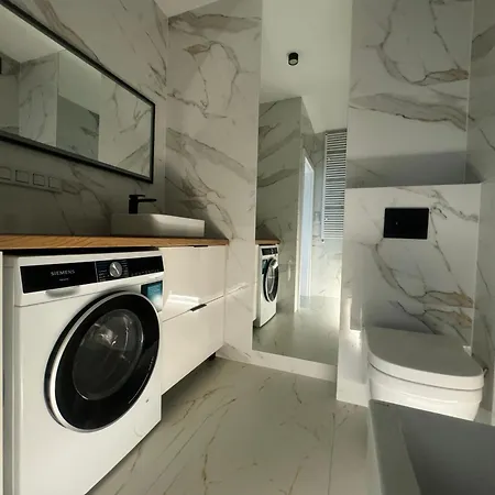 Stylish 3 Bedroom Apartment With Balcony Plock Exterior photo
